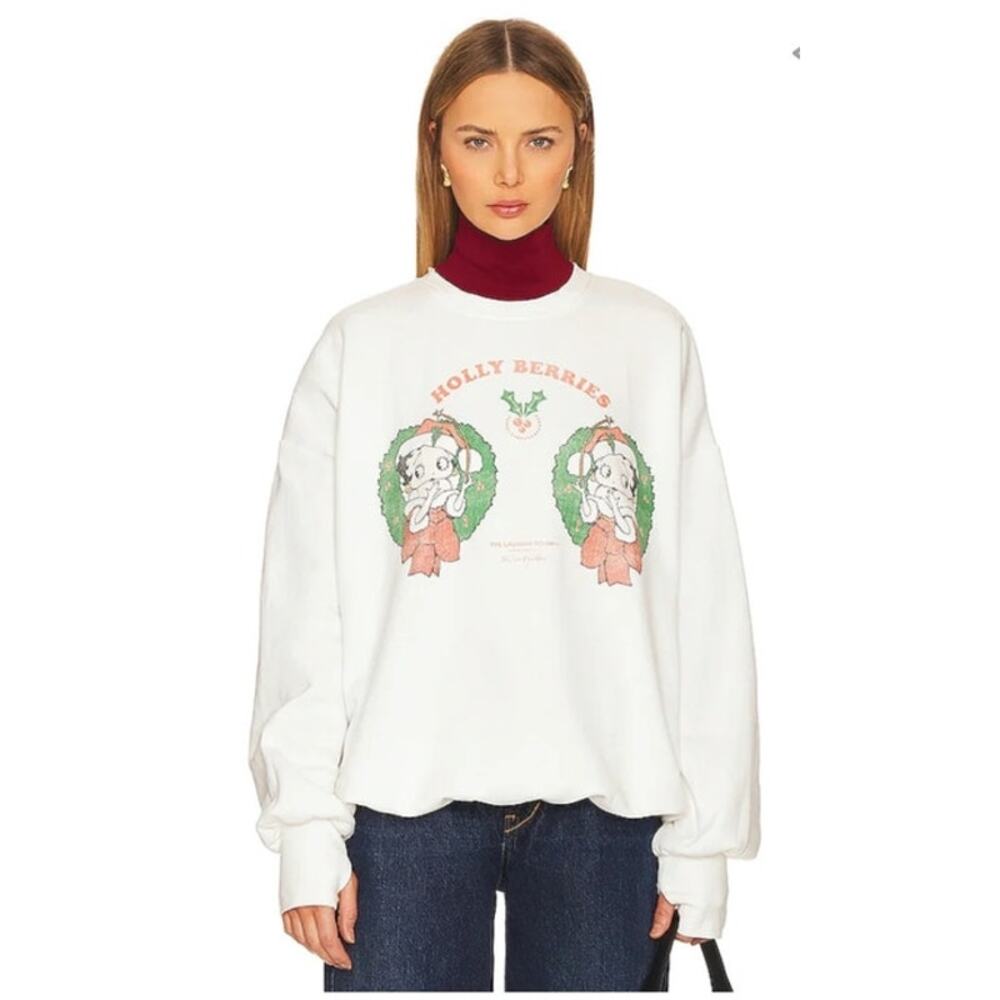 Revolve Laundry Room Betty Boop Holly Berries Jumper M White Christmas Holidays
